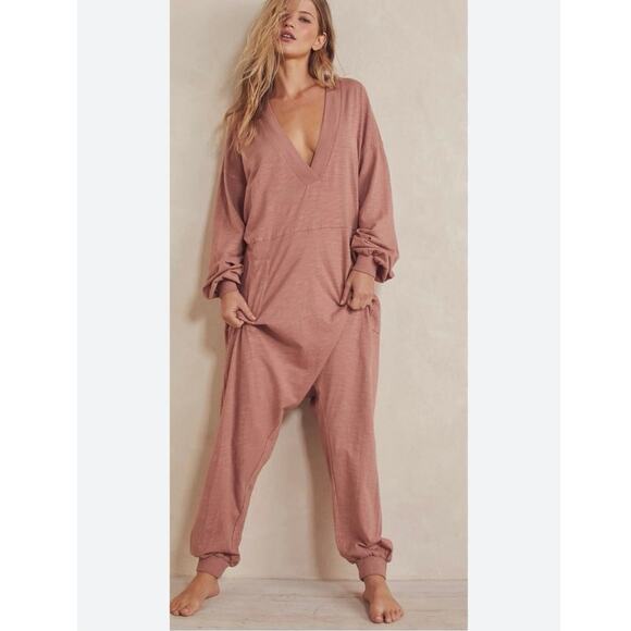 Free People Intimately Just Because V-Neck One Piece Jumpsuit Rosewood Pink EUC - Picture 1 of 7